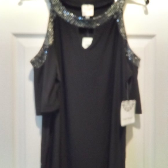 Cold Shoulder Black Top - Picture 1 of 2